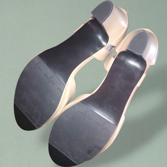 Easy Street NIB Flash Heeled Sandal - Picture 7 of 7